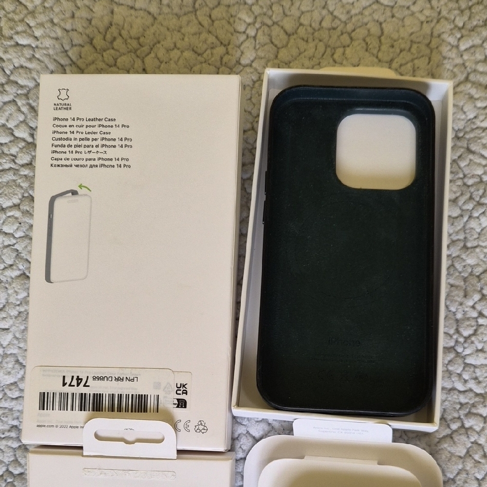 iPhone 14 Pro Cases - Silicone / Leather Style - Picture 7 of 8